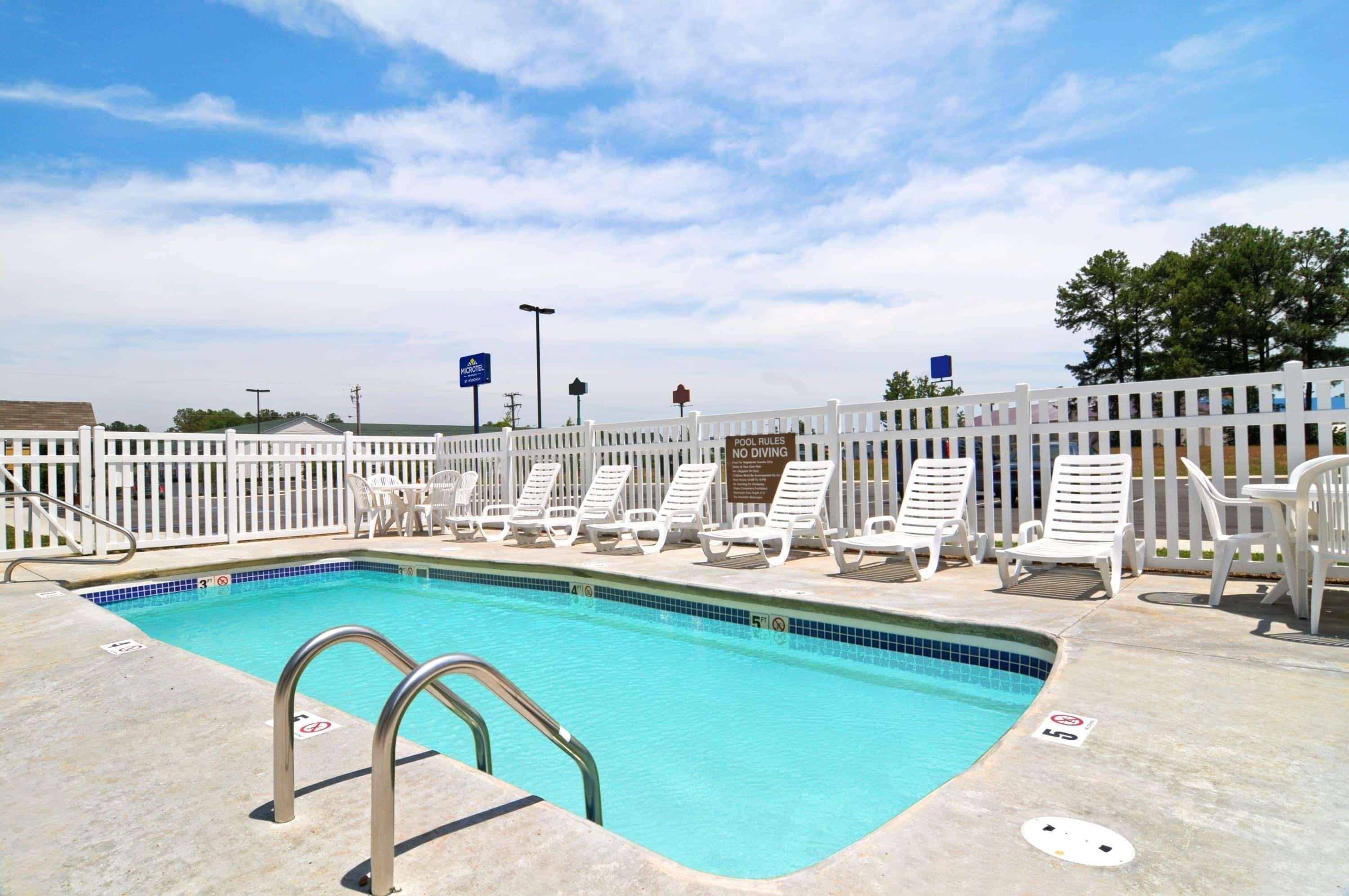 Microtel Inn & Suites By Wyndham Manchester - Newly Renovated Exteriör bild