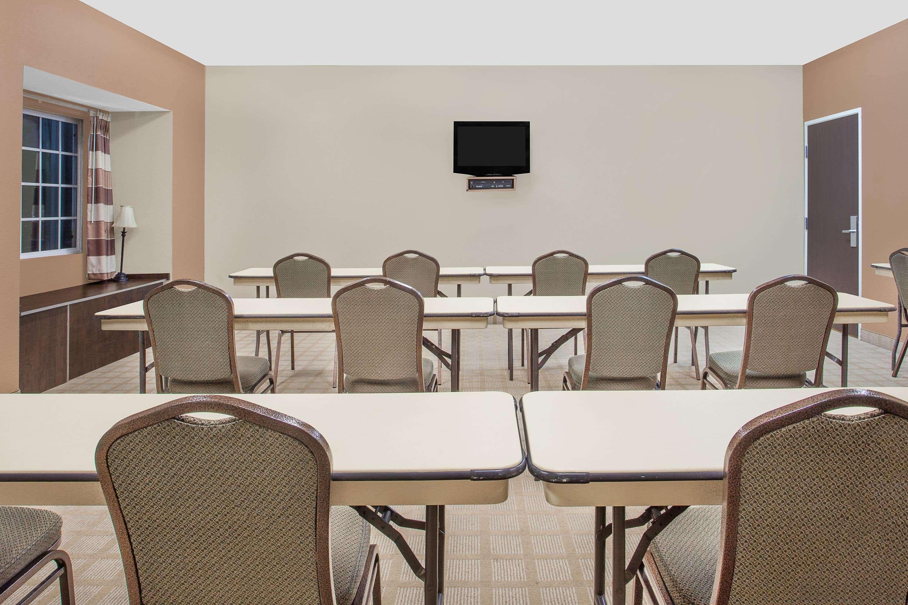 Microtel Inn & Suites By Wyndham Manchester - Newly Renovated Exteriör bild