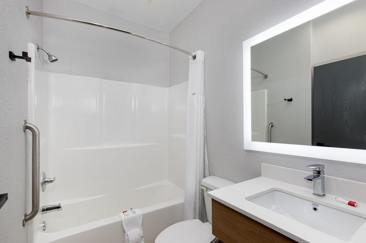 Microtel Inn & Suites By Wyndham Manchester - Newly Renovated Exteriör bild